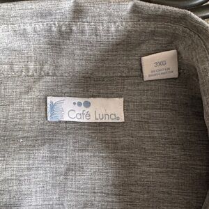 Café Luna Gray button down short sleeve shirt.